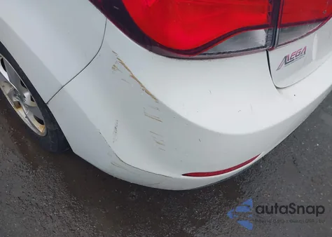 2014 Hyundai Elantra Se z USA, uszkodzony, nr VIN 5NPDH4AE4EH475091